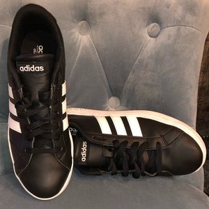 Black again!! I love it.